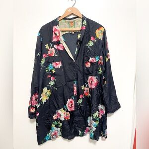 Johnny Was!! Size 2X silk shirt perfect for summer